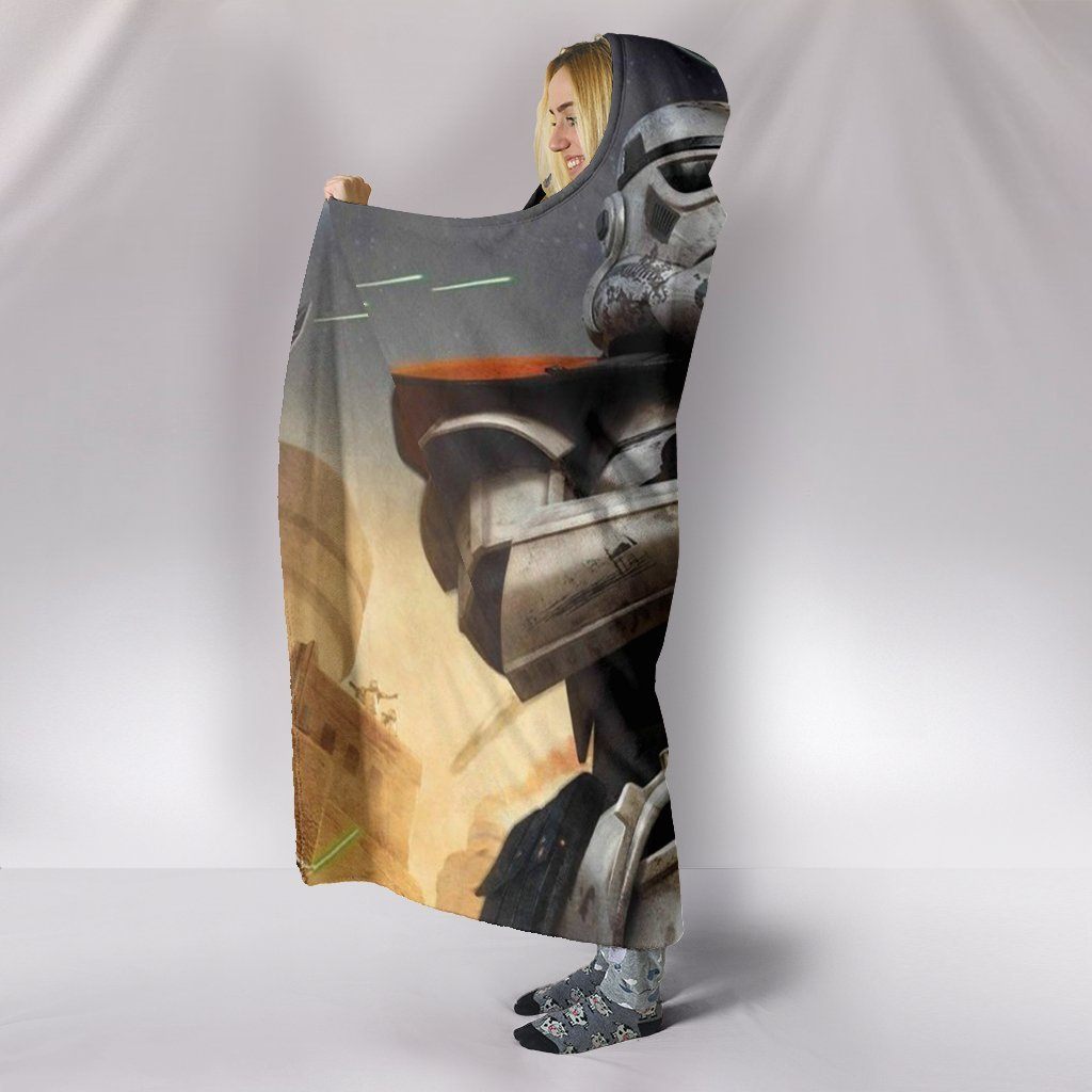 Star Wars Hooded Blanket V3 - Holding A Gun Yellow Blanket - Image 3